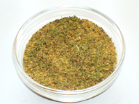 Смесь специй и пряных трав светло-зеленого цвета для различных видов мяса. 