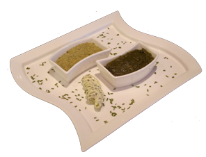 Темно-зеленый маринад с травами. Отлично сочетается с мясом птицы и свинины